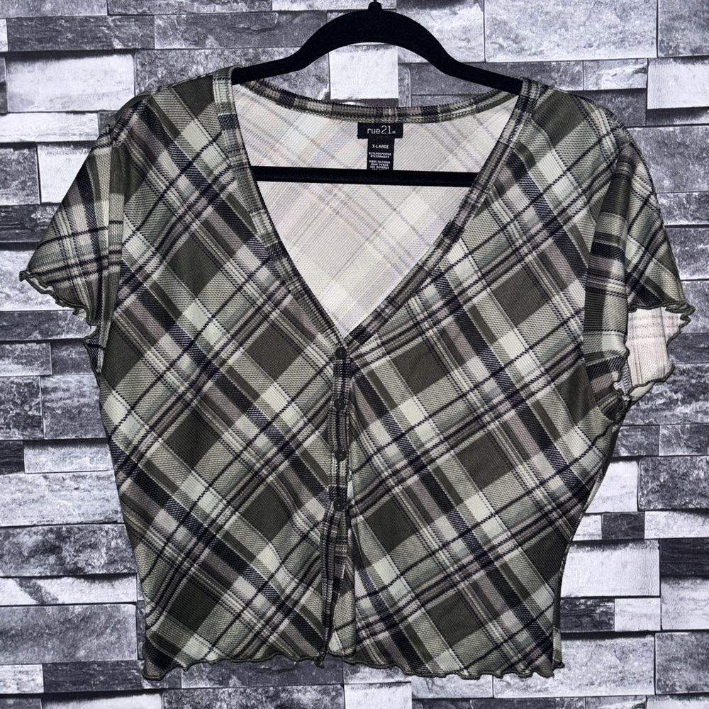 Rue21 Green Plaid Button Down Shirt